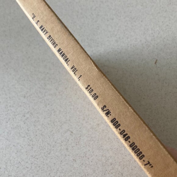 U.S. Navy Diving Vintage Manual December 1975 - Picture 10 of 12